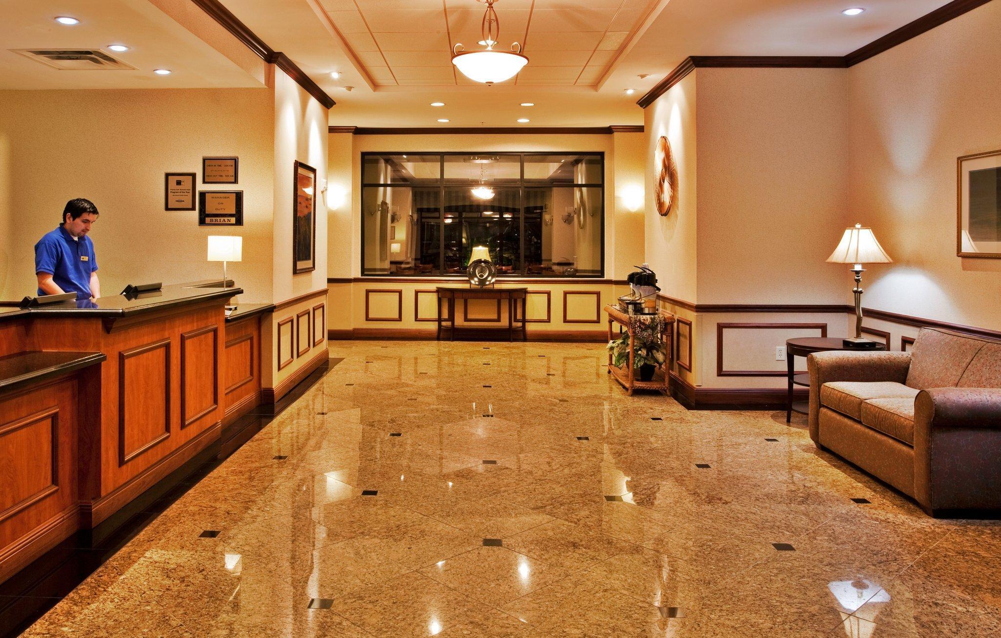 Holiday Express Lake By Ihg Hotel 2*